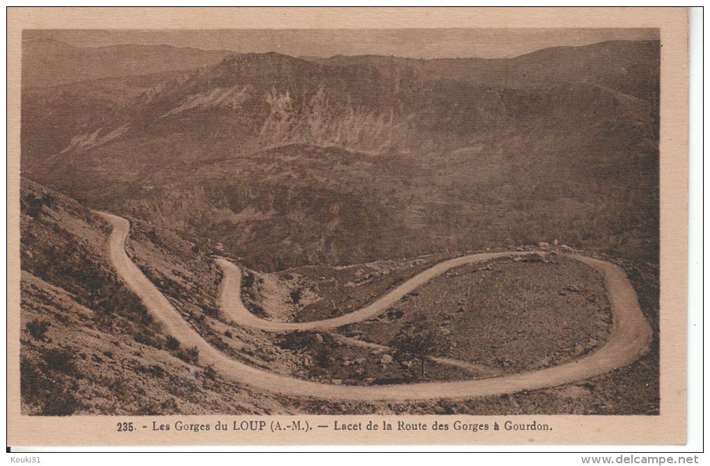 Les Gorges Du LOUP :Lacet De La Route Des Gorges à Gourdon - Gourdon
