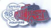 Sapeurs Pompiers:18 Et Ancien Fourgon - Bomberos