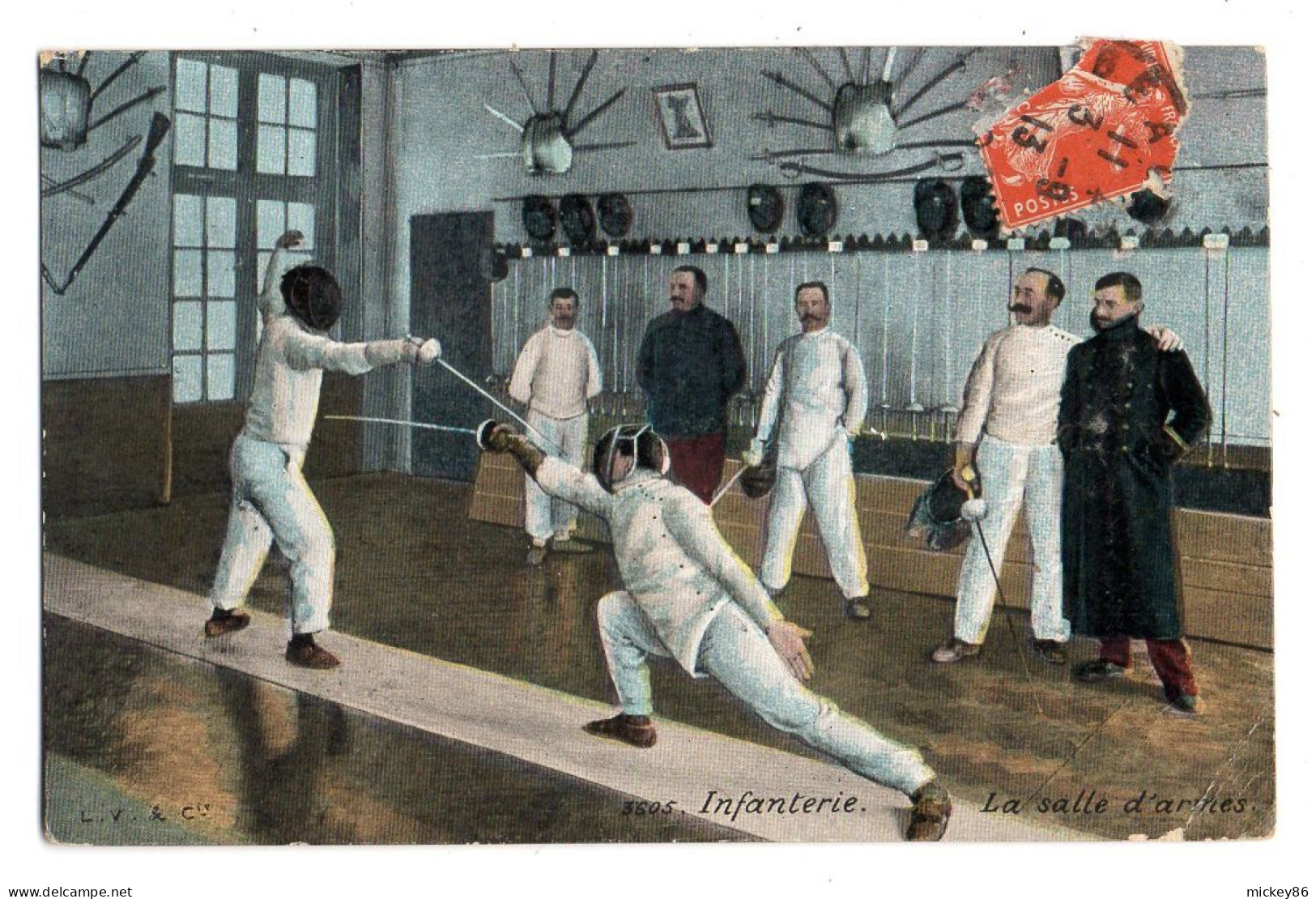 - ESCRIME--1913-- Salle D'armes En Infanterie----très Animée - - Fencing