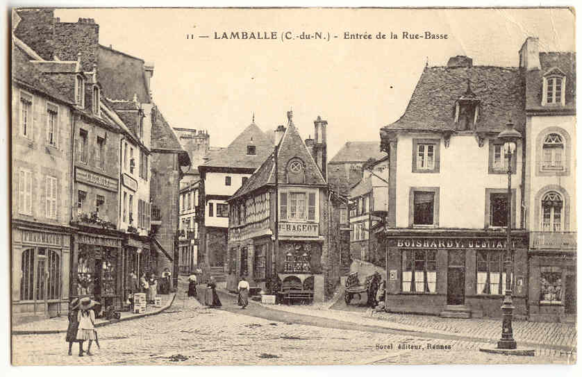 F185 - LAMBALLE - Entrée De La Rue-basse - Lamballe