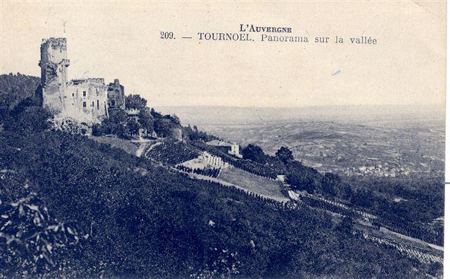 TOURNOEL - Panorama Sur La Vallée - Volvic