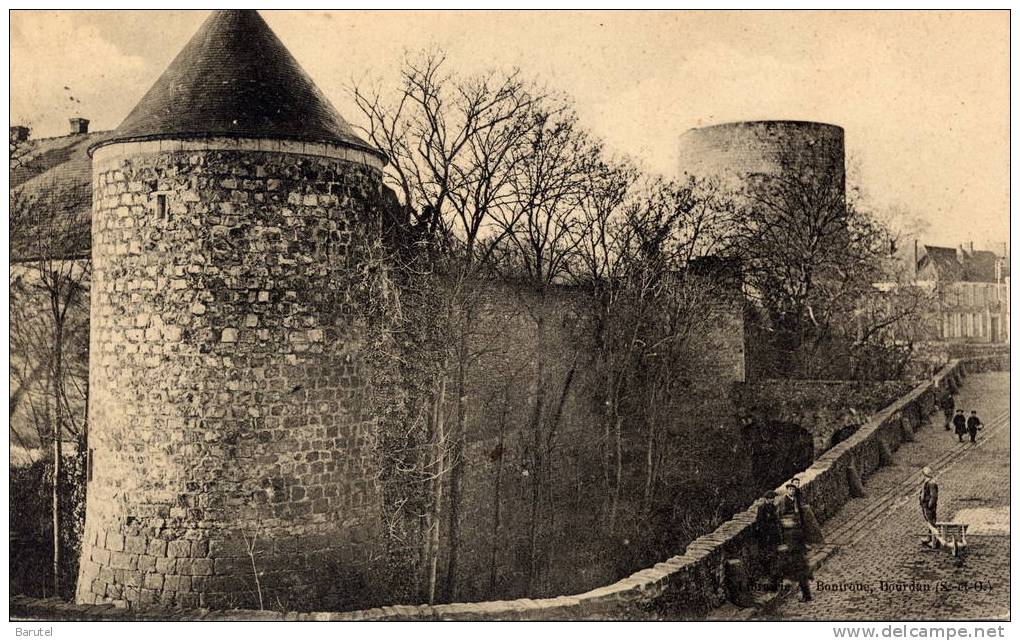 DOURDAN - Le Château (Côté Nord) - Dourdan