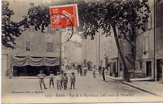 Barjols Rue De La Republique - Barjols