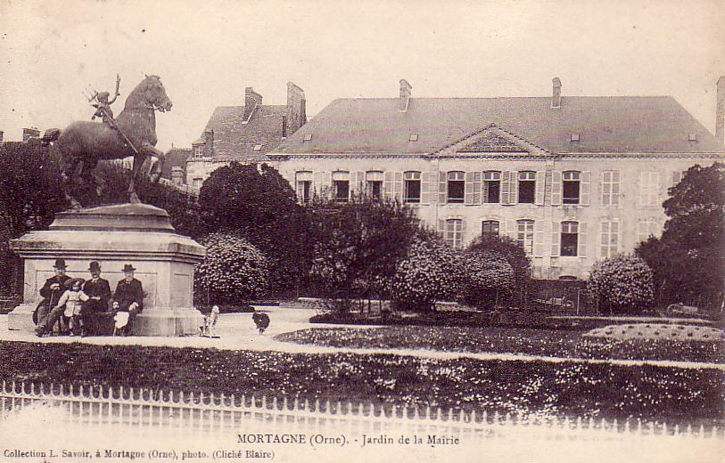 MORTAGNE. Jardin De La Mairie. - Mortagne Au Perche