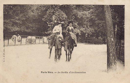 CPA 75 Paris Vécu - Au Jardin D´Acclimatation (Femmes à Cheval) - Dos Non Séparé - Sets And Collections