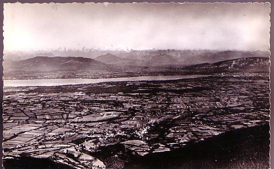 CARTE POSTALE DU COL DE LA FAUCILLE - PLAINE DE GEX - LE LAC LEMAN - LA CHAINE DES ALPES VUS DU SOMMET DU MONT-ROND - Gex