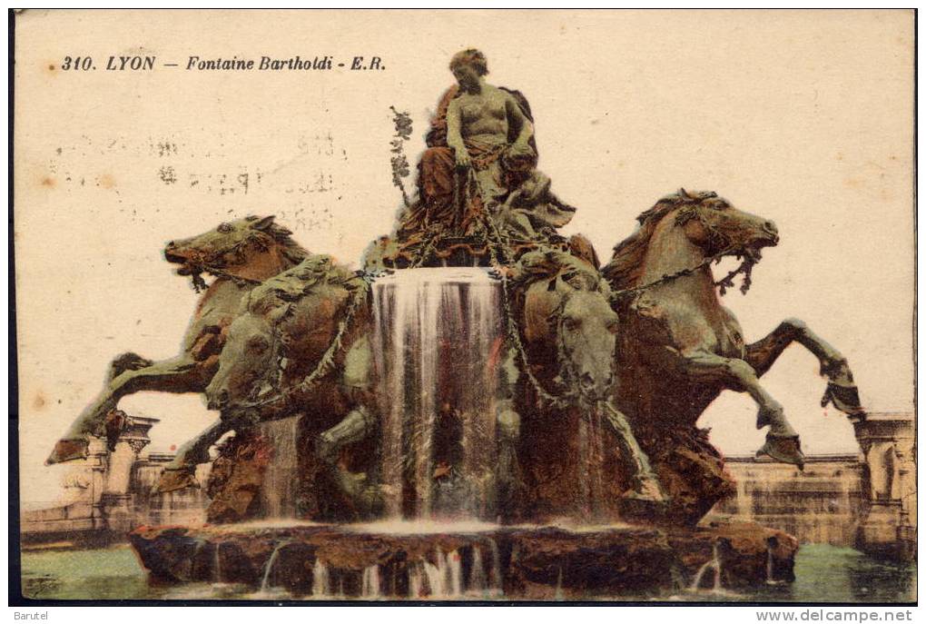 LYON 1 - Fontaine Bartholdi - Lyon 1