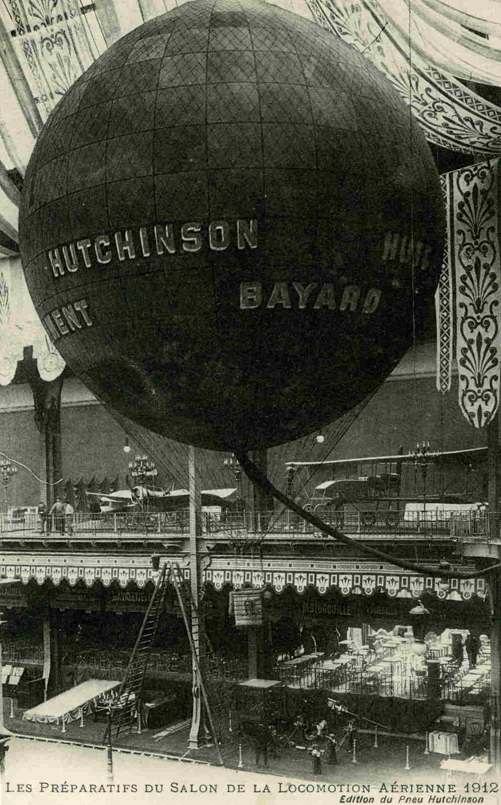 Les Préparatifs Du Salon De La Locomotion Aérienne 1912 - HUTCHINSON - Luchtballon