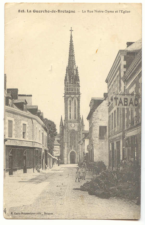 35-60 - LA GUERCHE-DE-BRETAGNE  -  La Rue Notre-Dame Et L'église - La Guerche-de-Bretagne