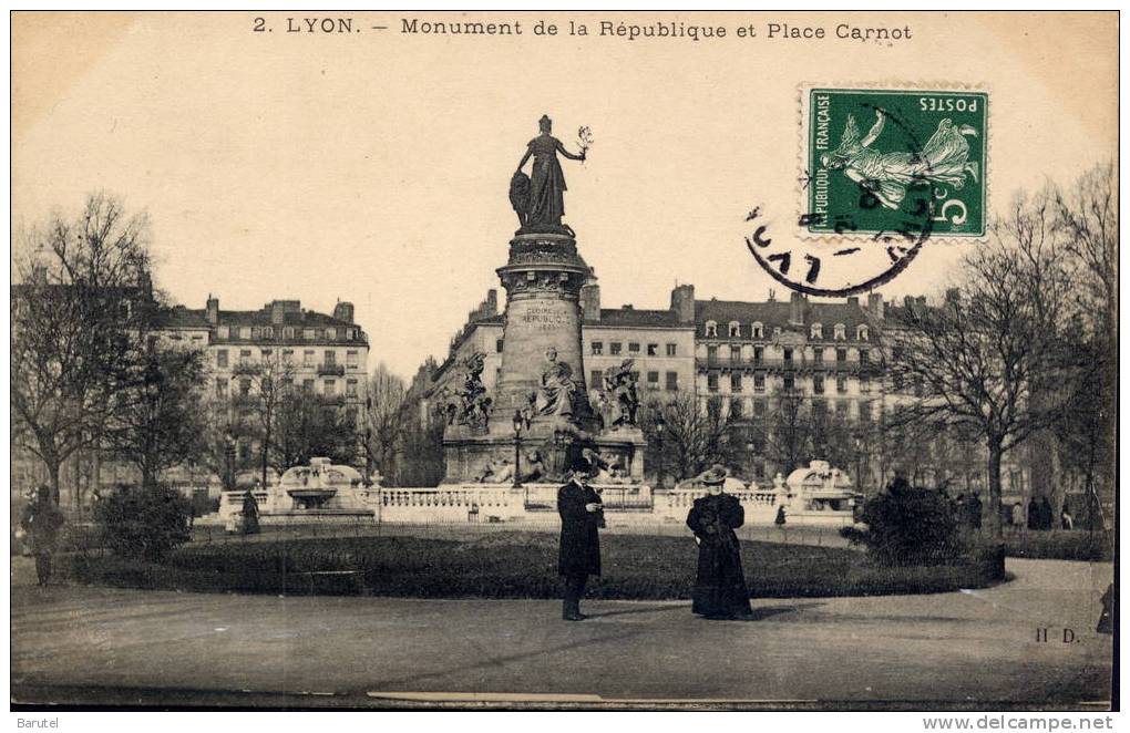 LYON 2 - Monument De La République Et Place Carnot - Lyon 2