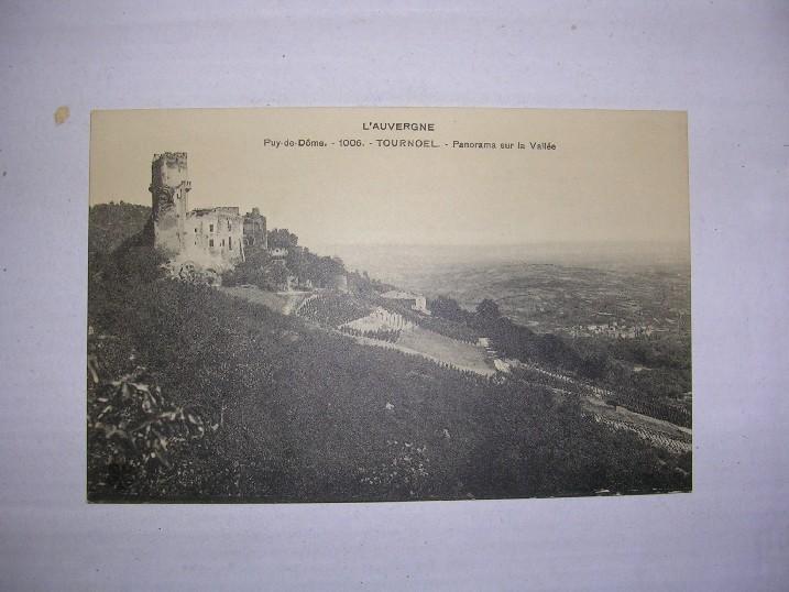 Tournoel Panorama Sur La Vallee - Volvic