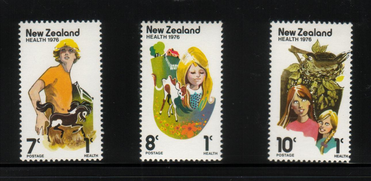 NEW ZEALAND 1976 HEALTH SET OF 3 NHM - Autres & Non Classés