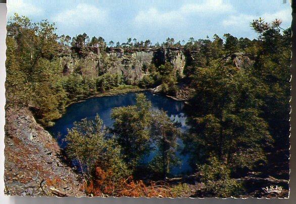 Rochefort En Terre, Le Lac Bleu - Rochefort En Terre