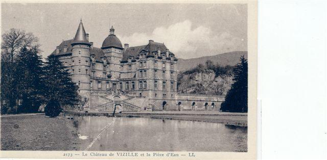 VIZILLE - Le Château De VIZILLE, Et La Pièce D'Eau - Vizille