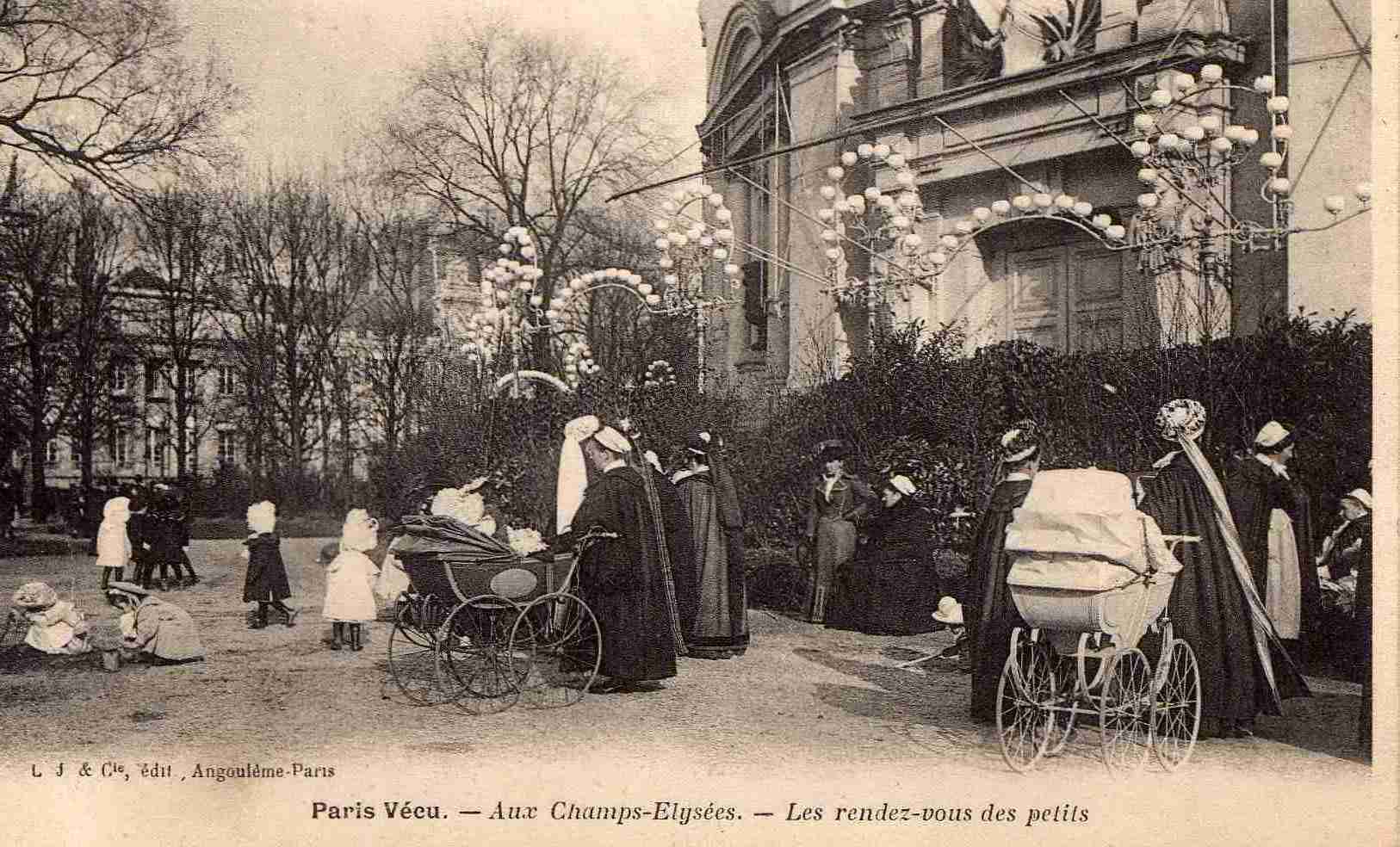 PARIS VECU   Aux Champs Elysées  Les Rendez-vous Des Petits  Très Beau Plan - Champs-Elysées