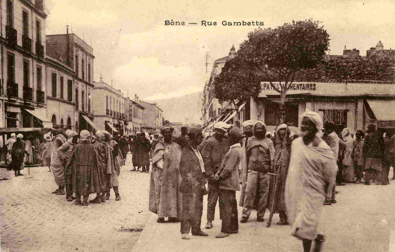 BÔNE - Rue Gambetta - Annaba (Bône)