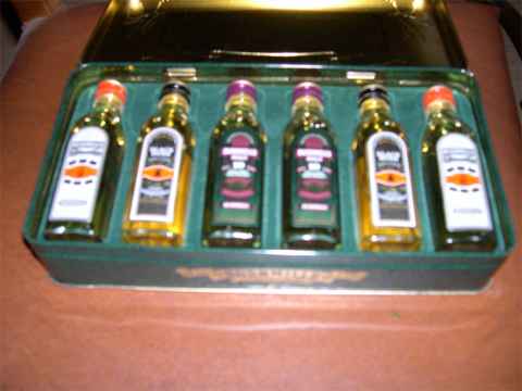 INTROUVABLE COFFRET MINIATURE COLLECTION BUSHMILLS - Miniature