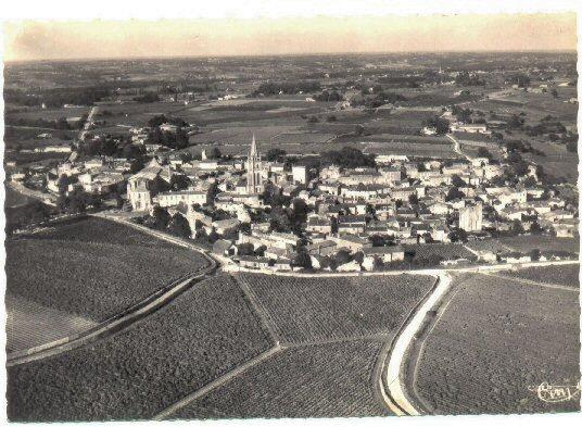 33 - Saint-Emilion - Vue Générale Aérienne - CPSM - Ed. CIM - Saint-Emilion