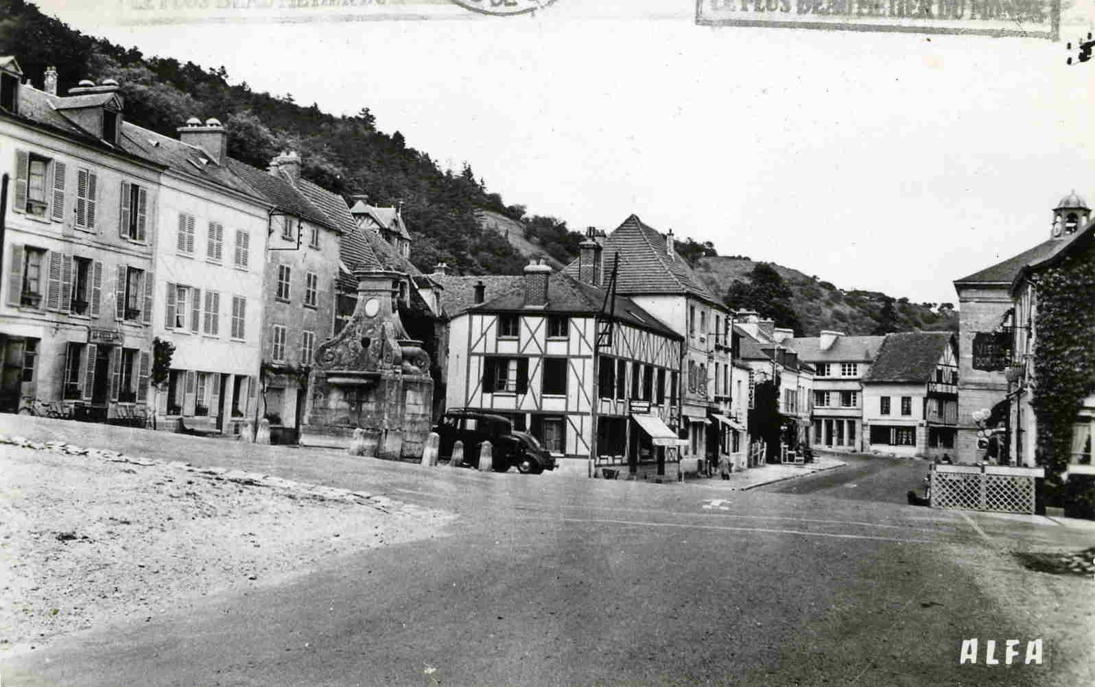 LA ROCHE GUYON - La Grande Rue - La Roche Guyon