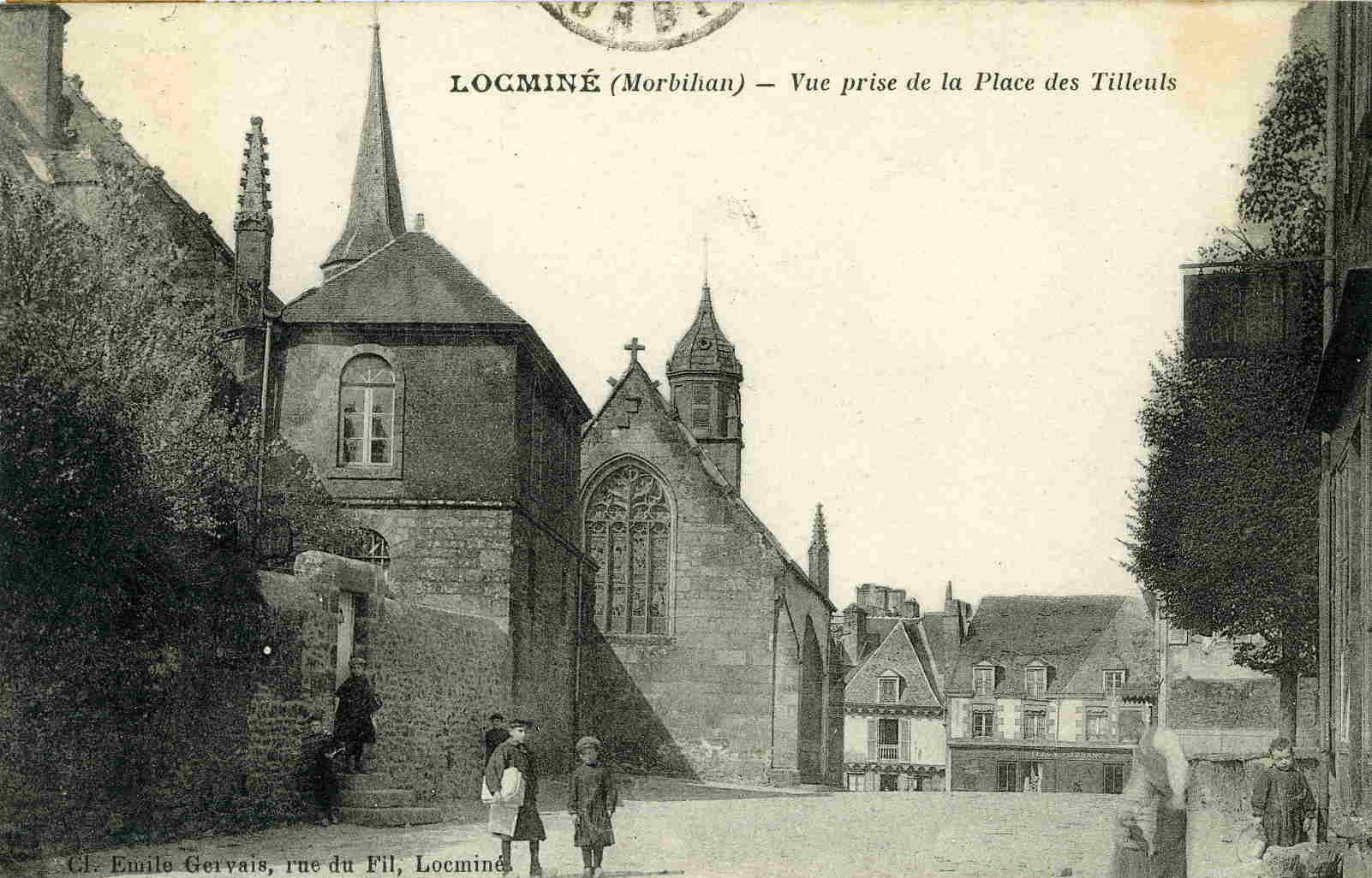 LOCMINE - Vue Prise De La Place Des Tilleuls - Locmine