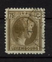 YT N° 176 OBLITERE LUXEMBOURG - 1926-39 Charlotte Rechterzijde