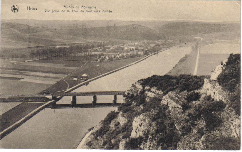 HOUX     Ruines De Poilvache - Yvoir