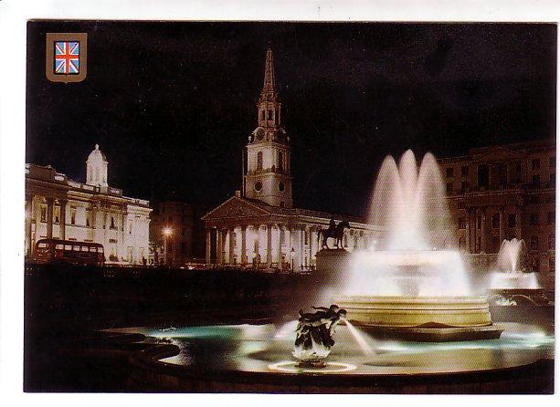 Carte Postale De GRANDE-BRETAGNE : LONDON - TRAFALGARE SQUARE BY NIGHT BACKGROUND ST-MARTIN IN THE FIELDS - Trafalgar Square