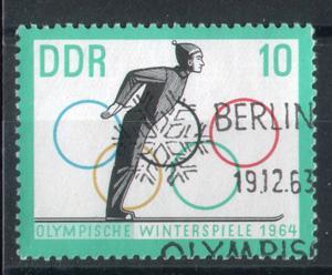 Timbre D'Allemagne Orientale De 1964 Y&T No 704 Obli Depart à - Du 1/3 De La Cote 0.30 Euro - Invierno 1964: Innsbruck