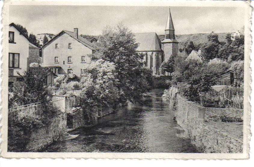 HOUFFALIZE   L´Ourthe Et L´Eglise - Houffalize