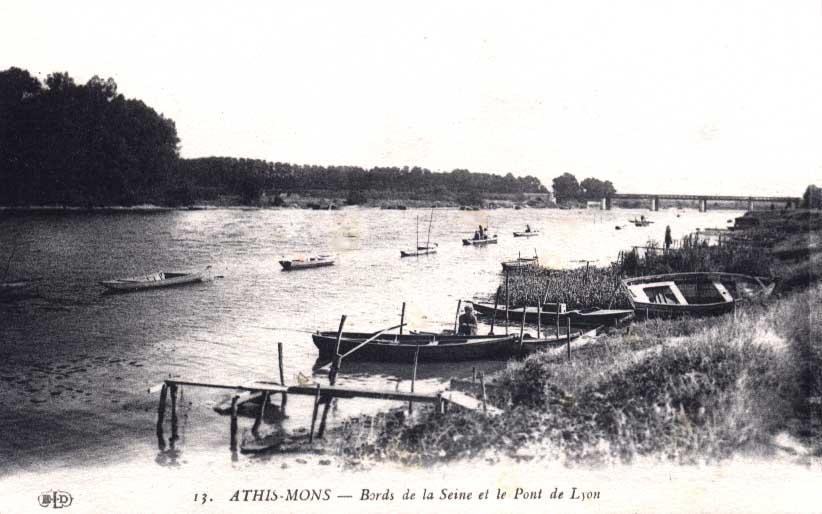 CPA Athis-Mons (Essonne) N° 13 - Bords De La Seine Et Le Pont De Lyon (bateaux...) - Athis Mons