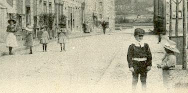 CHAMPAGNE - Rue Des Ecoles - Champagne Sur Seine