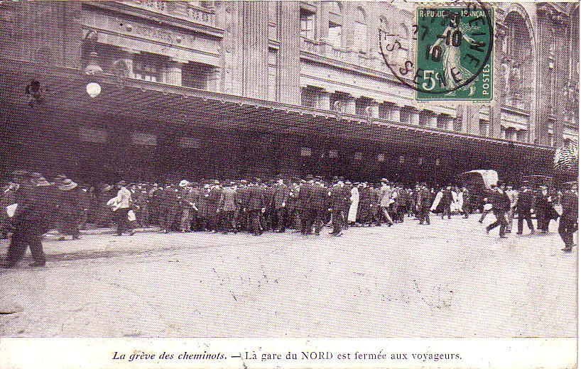 La Grève Des Cheminots. La Gare De Nord Est Fermée Aux Voyageurs. - Streiks