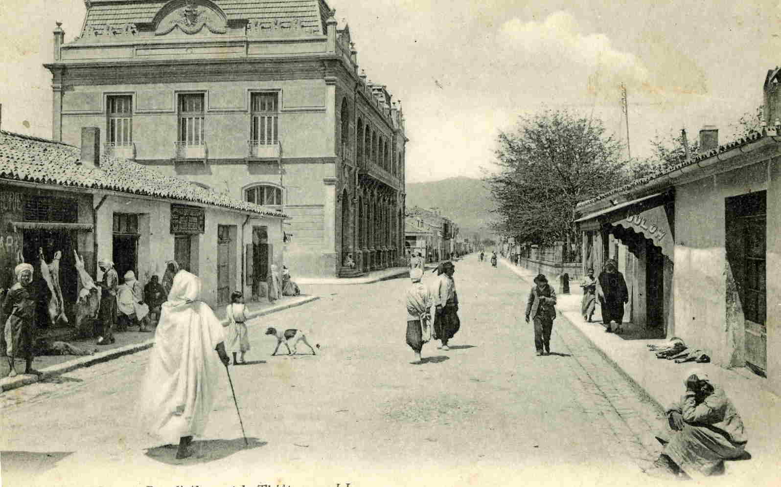BATNA - Rue D'Alger Et Le Théâtre - Batna