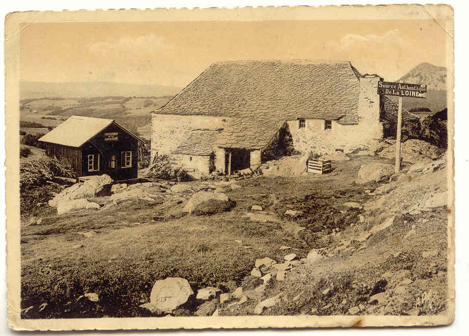 Environs D' Aubenas. Source De La Loire - Aubenas