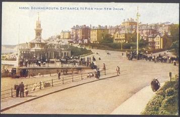 Animated Street Scene, Entrance To Pier, Bournemouth, U.K. - Bournemouth (depuis 1972)