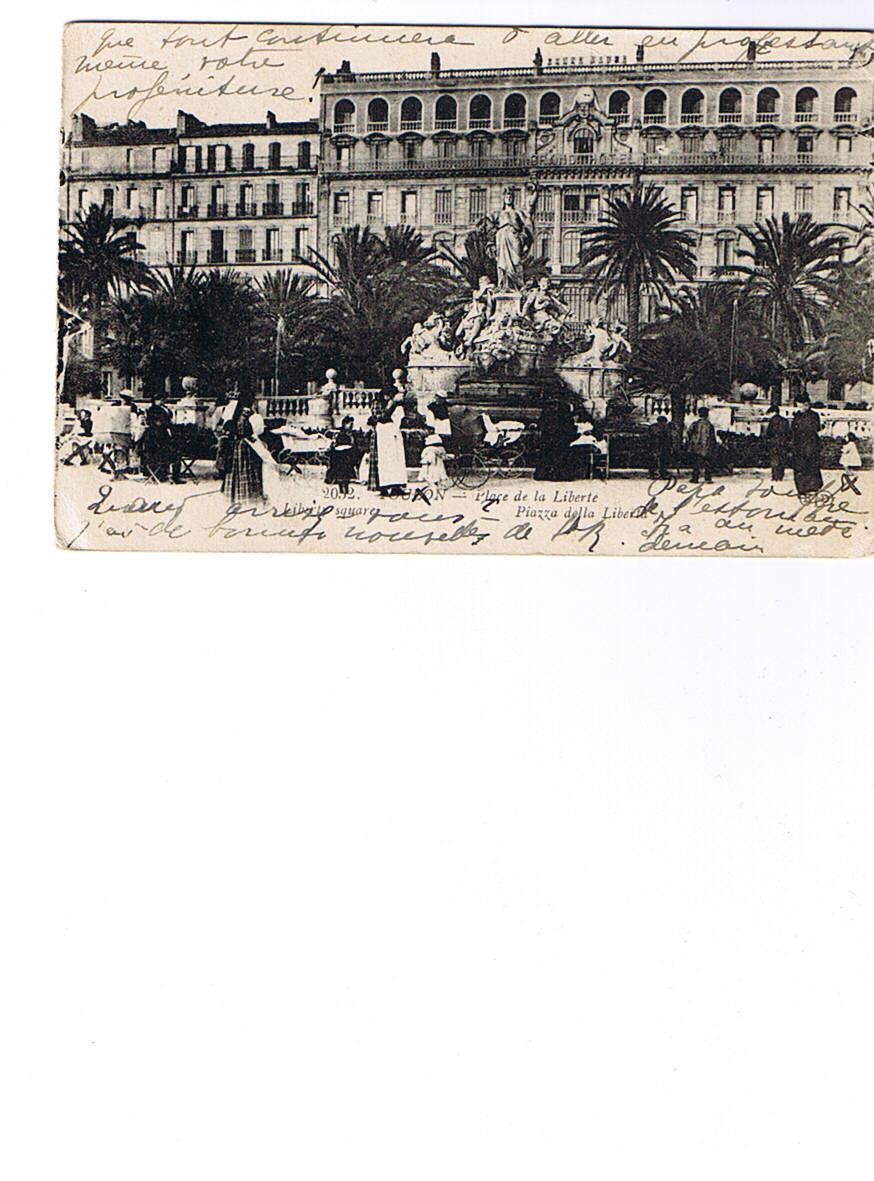 83    TOULON  2032  Place De La Liberté   Carte écrite - Toulon