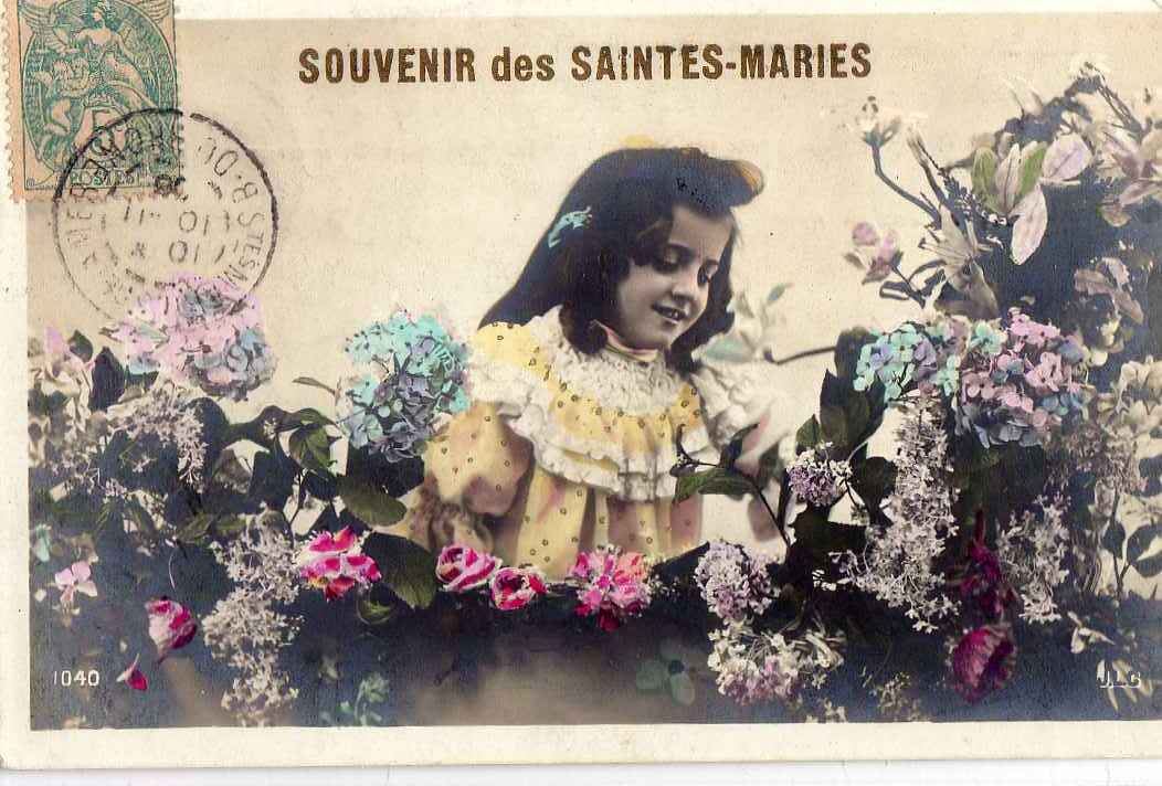 13 STES MARIES DE LA MER Fantaisie, Souvenir Fillette, Fleurs, Ed ? 1040, 1906 - Saintes Maries De La Mer