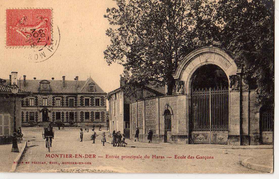 52 MONTIER EN DER Entrée Principale Des Haras, école Des Garçons, Animée 1905 - Montier-en-Der