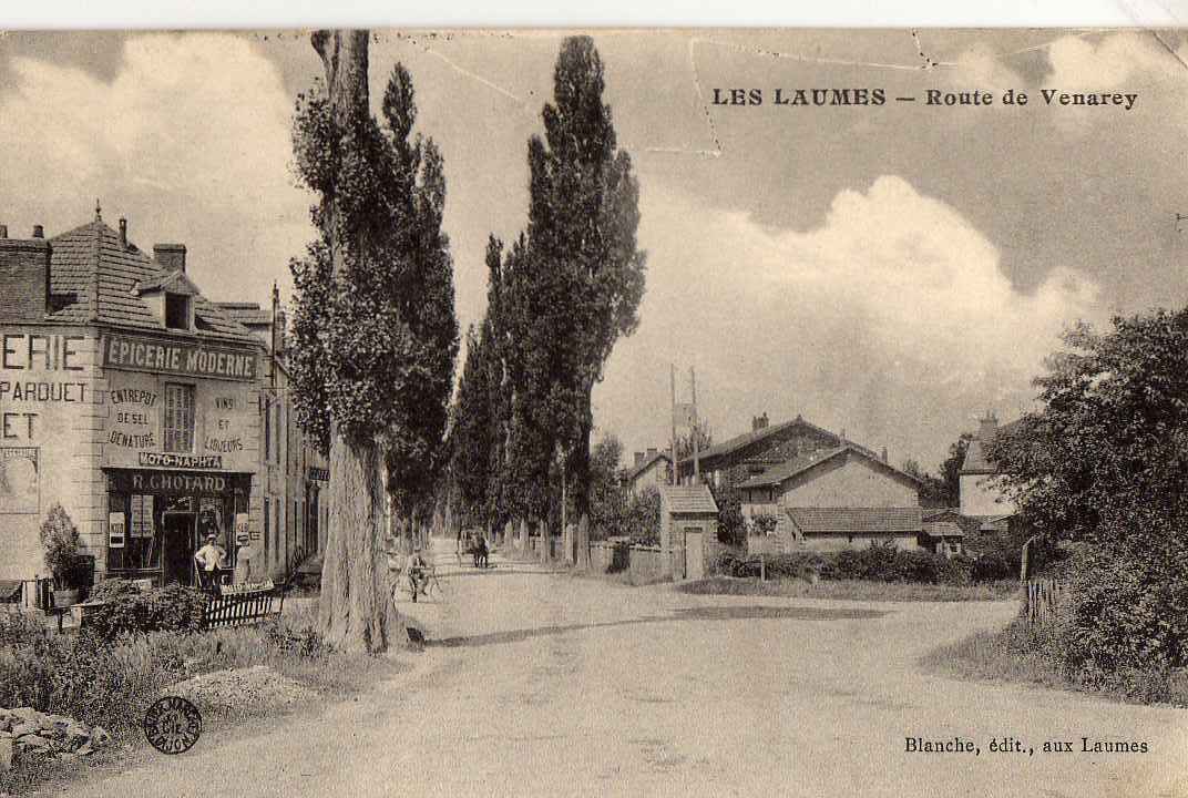 21 LES LAUMES Route De Venarey, Animée, Epicerie Moderne R. Chotard, Ed Blanche, 1915 - Venarey Les Laumes