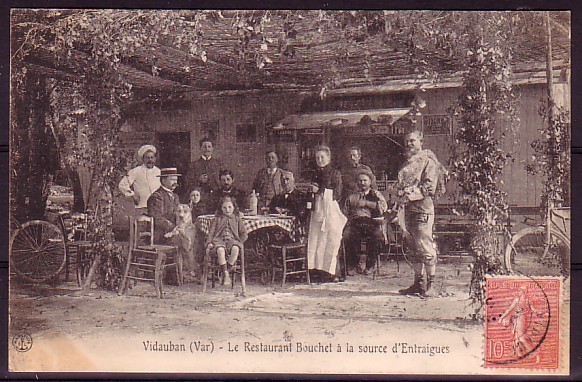 VAR - Vidauban - Le Restaurant Bouchet Et La Source D'Entraigues - Vidauban