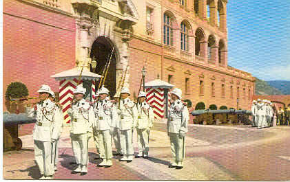 Monaco 158 Le Défilé De La Garde Des Carabiniers De S.A.S Le Prince De Monaco - Prince's Palace