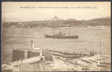 Panorama De La Corniche, Marseille - Ship Passing Lighthouse - Endoume, Roucas, Corniche, Stranden