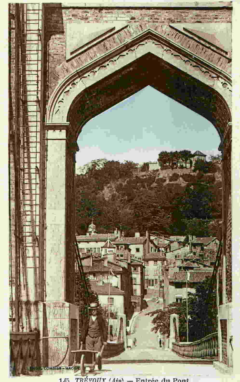 TREVOUX Entrée Du Pont - Trévoux