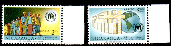 NICARAGUA - Y. & T. 423/4** - Bords De Feuille - Réfugiés