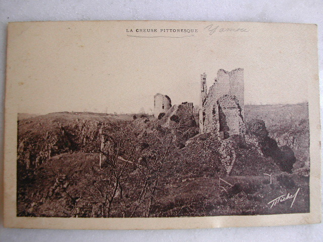 CROZANT - Vue D´ensemble Sur Les Ruines De CROZANT (Creuse) - Crozant