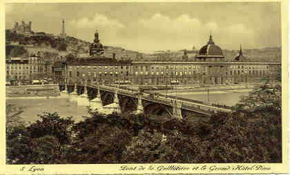 6 Lyon Pont De La Guillotière Et Le Grand Hotel-Dieu - Lyon 7