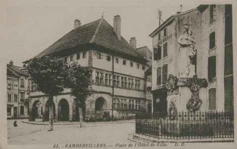 RAMBERVILLERS PLACE DE L´HOTEL DE VILLE - Rambervillers