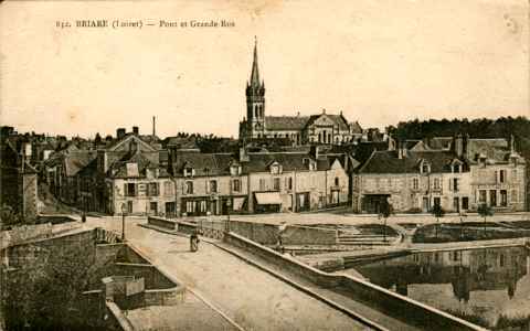 BRIARE PONT ET GRANDE RUE - Briare