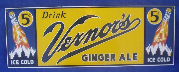 Plaque émaillée "VERNOR´S GINGER ALE" - Emailschilder (ab 1960)