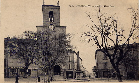 Pertuis Place Mirabeau - Pertuis